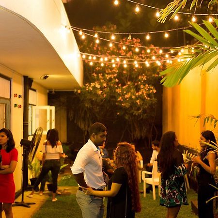 Tuk Tuk Hostels Colombo Exterior foto